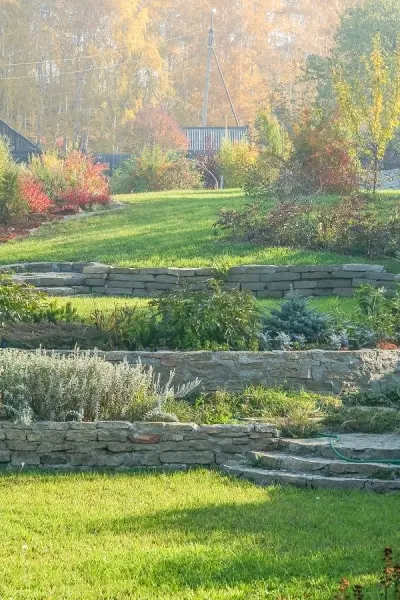 Benefits of Installing Retaining Walls in Your Garden